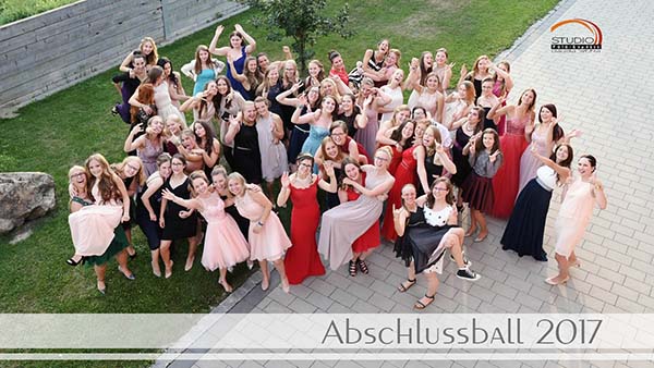Fotoshooting zum Abschlussball Abiball Gruppenfoto